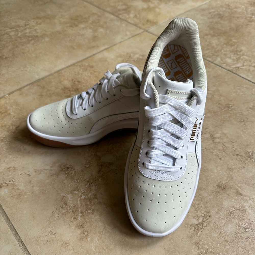 Puma California Exotic Perforated  Womens White Sneakers Casual Shoes Size 7